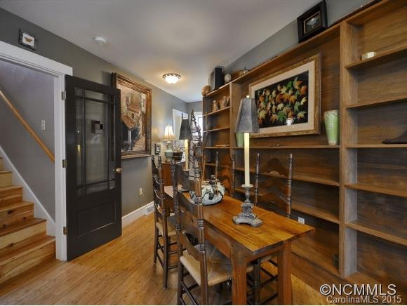 32 DAVE WAY - Photo 4
