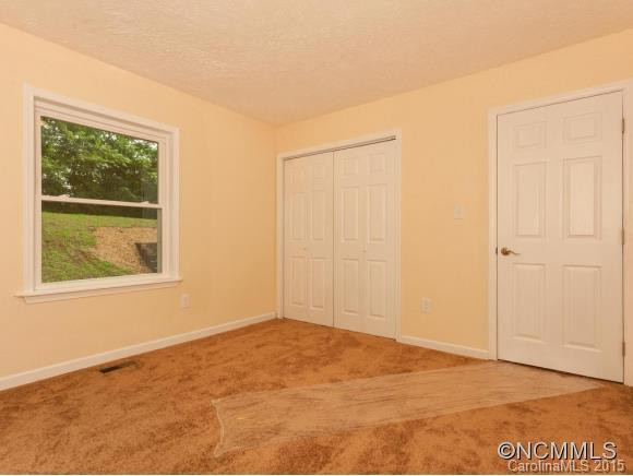 211 Lyndon Lane - Photo 16