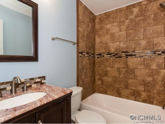 211 Lyndon Lane - Photo 18