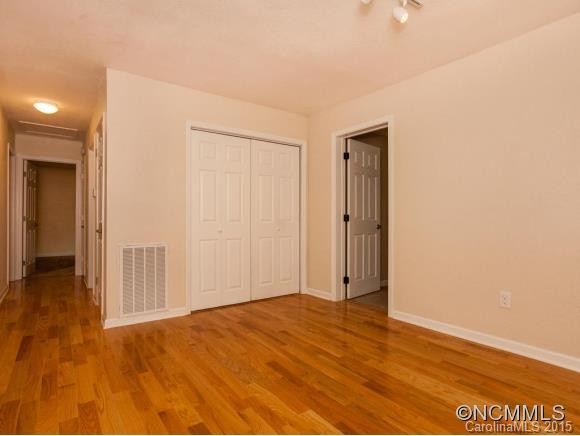 211 Lyndon Lane - Photo 10