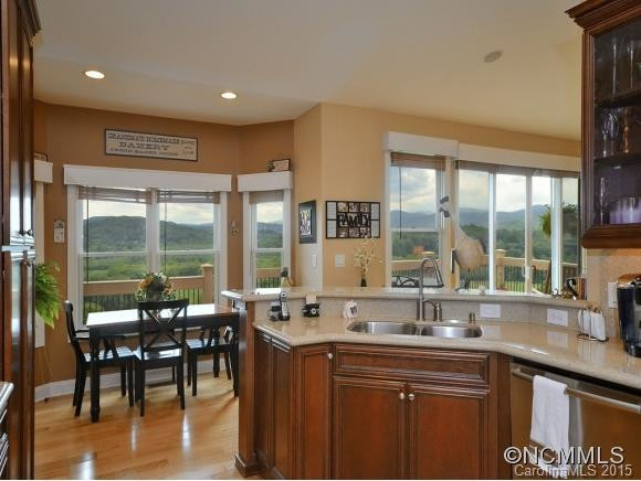 190 CIRCLE TOP DRIVE - Photo 12