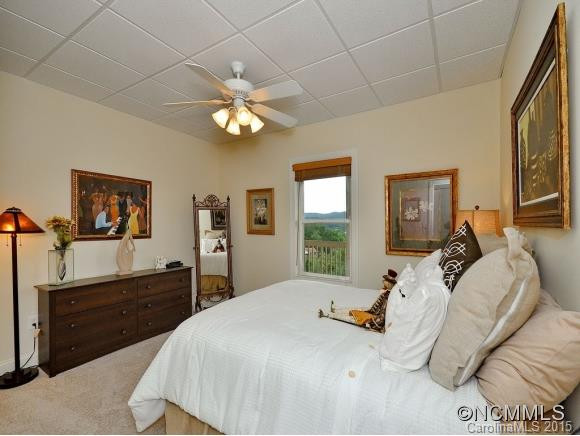 190 CIRCLE TOP DRIVE - Photo 18