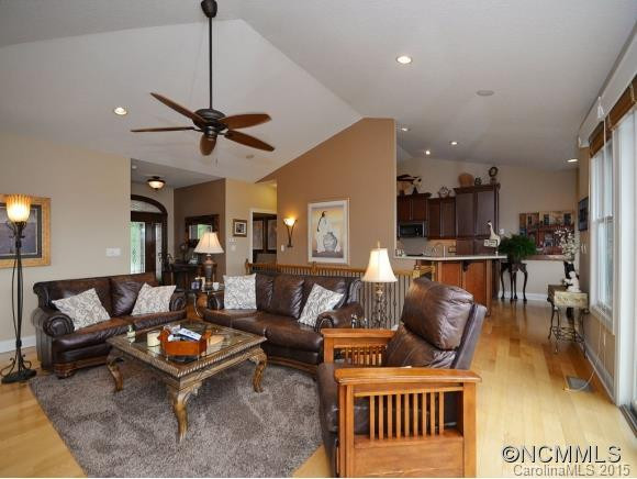 190 CIRCLE TOP DRIVE - Photo 10