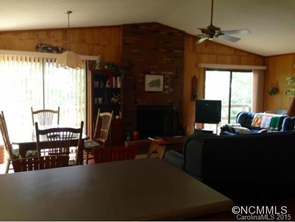 8512 Pinnacle Mountain Road - Photo 2