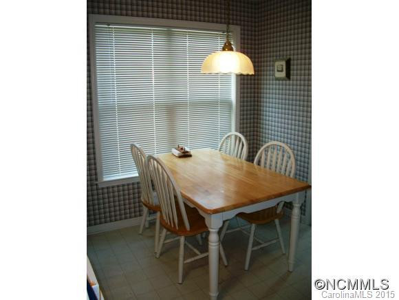 927 Woodhill Drive - Photo 12