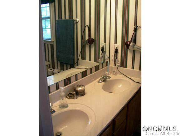 927 Woodhill Drive - Photo 14