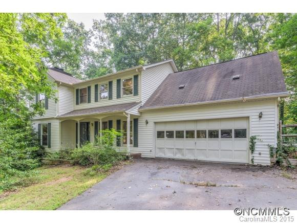 4 S Oaks Circle