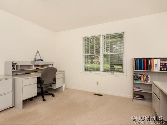 48 Beaumont Drive - Photo 14