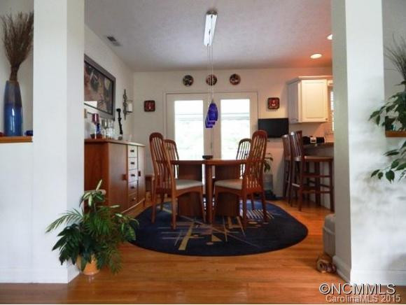 110 RED FOX DEN ROAD - Photo 7