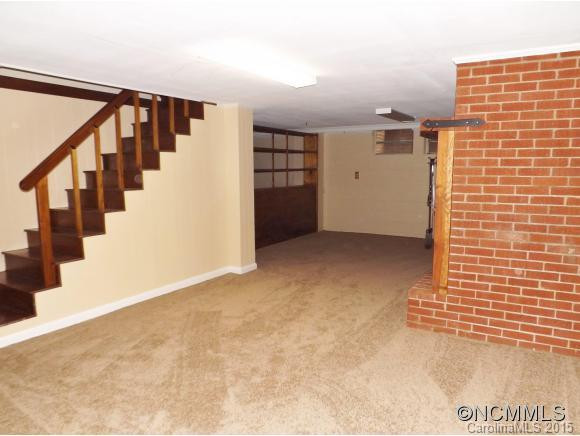 112 Hazelview Dr - Photo 18