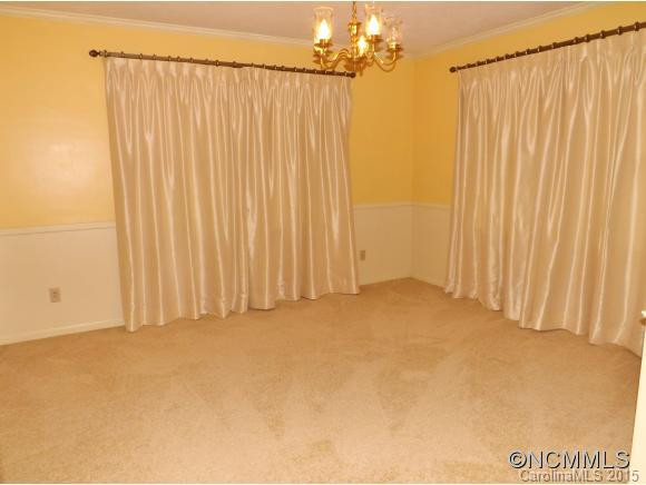 112 Hazelview Dr - Photo 4