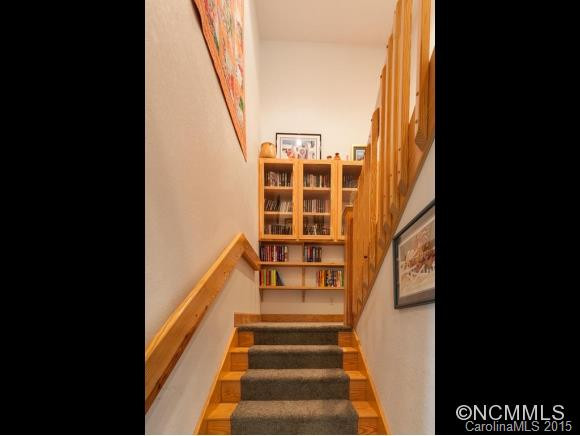 230 Slickrock Road - Photo 17