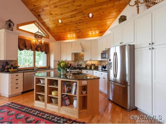 230 Slickrock Road - Photo 8