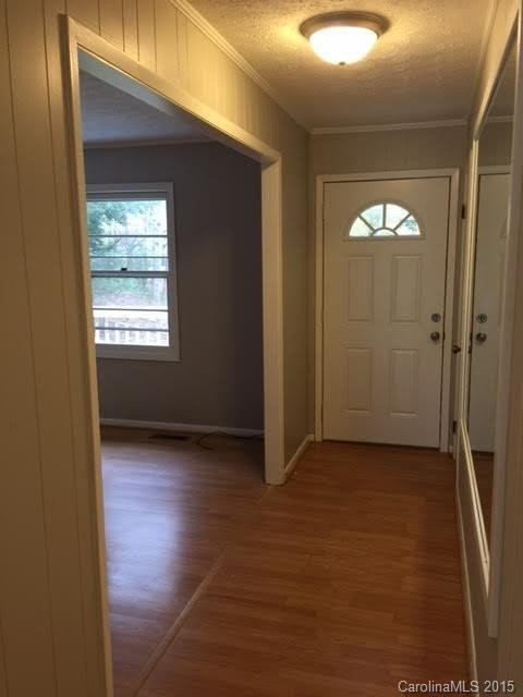 140 Christopher Lane - Photo 3