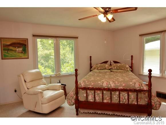 2731 Dicks Creek Road - Photo 8