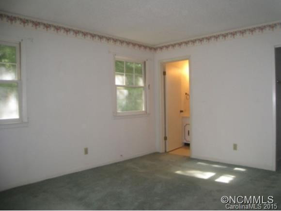 172 GROVE Street - Photo 11