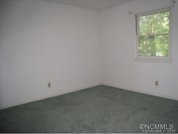 172 GROVE Street - Photo 16