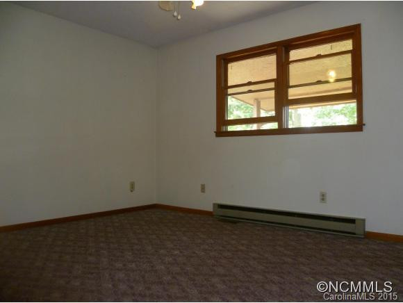 19 Hickory Drive - Photo 12