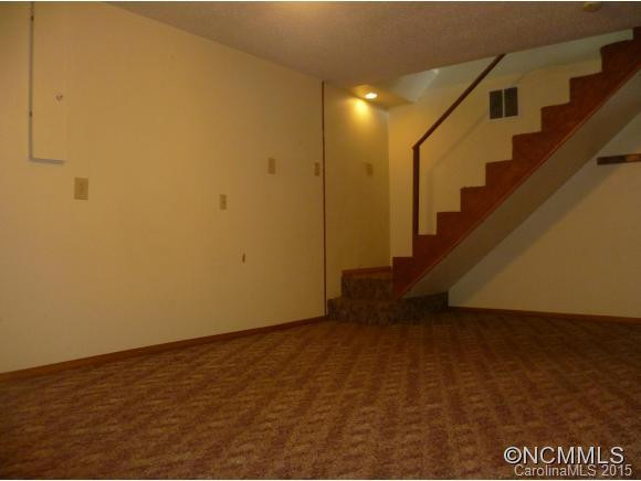 19 Hickory Drive - Photo 13