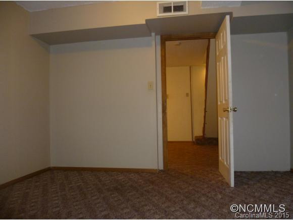 19 Hickory Drive - Photo 14