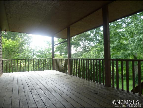 19 Hickory Drive - Photo 4