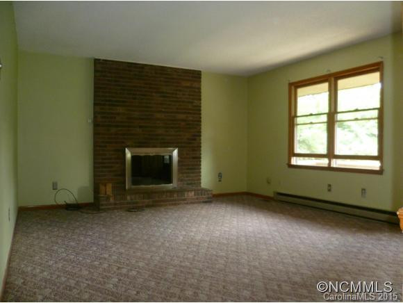 19 Hickory Drive - Photo 7