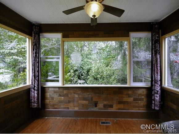 133 BARNARD AVE - Photo 3