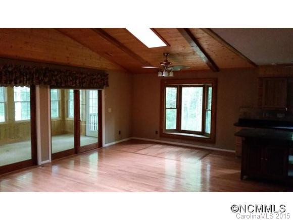 124 Narrows Rd - Photo 2