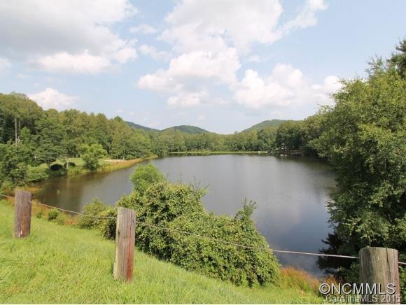77 AMBERJACK DRIVE - Photo 2