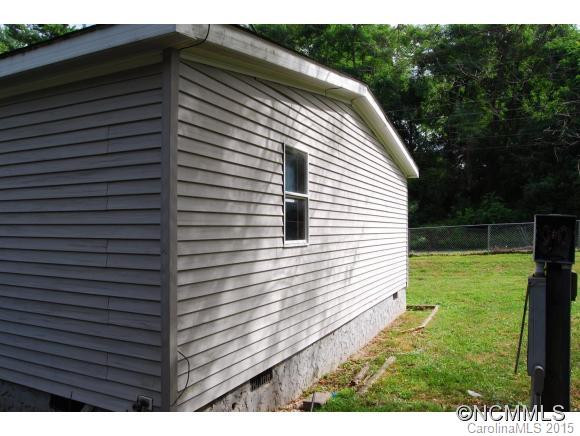 324 James St - Photo 4