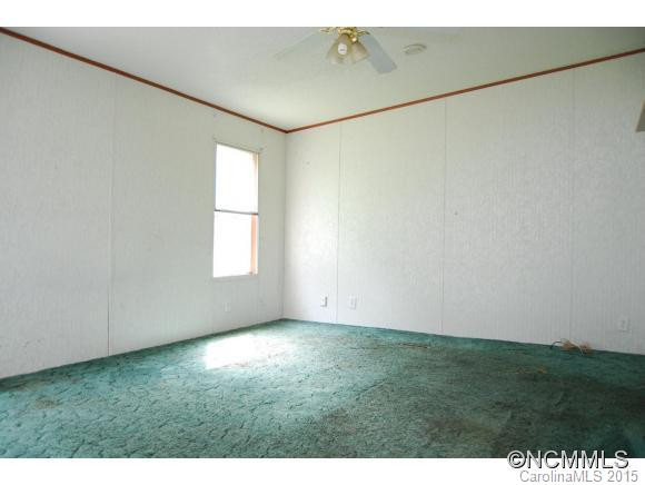 324 James St - Photo 7