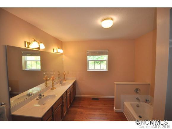 283 Fox Run - Photo 12