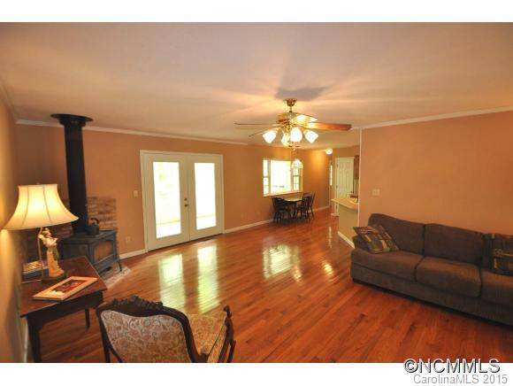 283 Fox Run - Photo 6