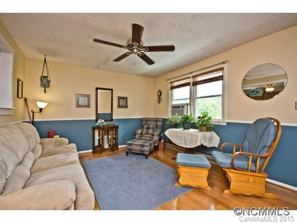211 Old Gibbs Road - Photo 3