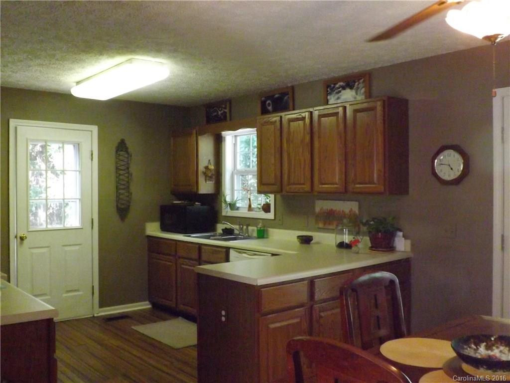 2803 Hollybrook Lane - Photo 3