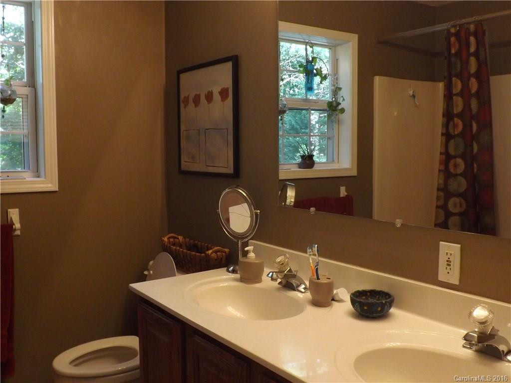 2803 Hollybrook Lane - Photo 6