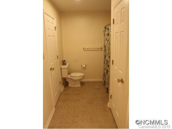 312 Oak Place - Photo 11