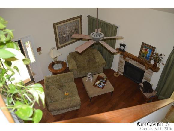 312 Oak Place - Photo 4