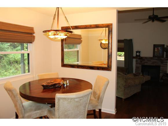 312 Oak Place - Photo 7