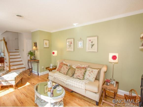 8 Enchanted Lane - Photo 6