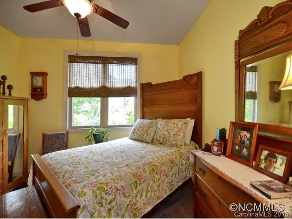 99 MEADOW RUN DR - Photo 15
