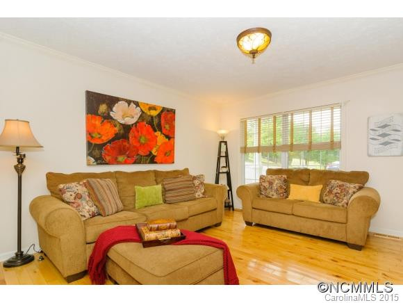 161 Kennedy Road - Photo 4