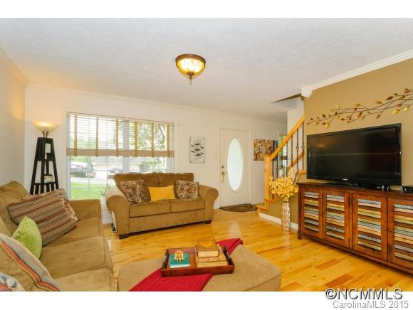161 Kennedy Road - Photo 5