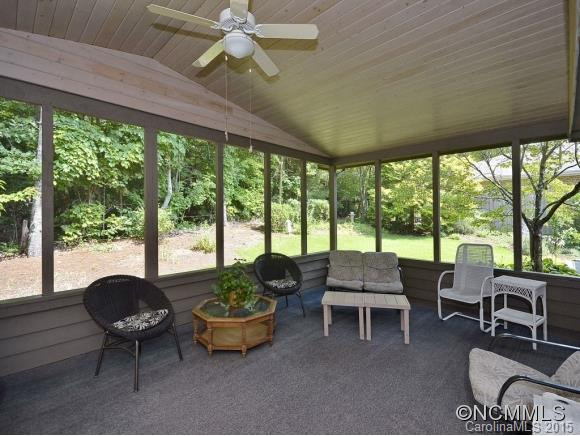 77 Hillcrest Drive - Photo 3