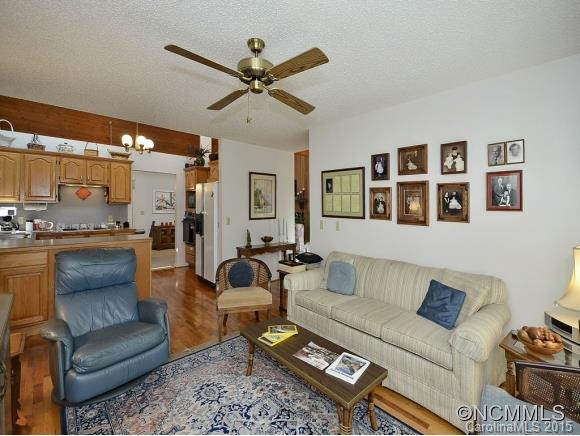 77 Hillcrest Drive - Photo 8
