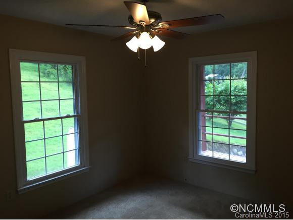 415 Russell Cove - Photo 18