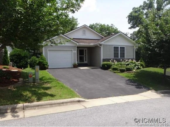 12 E. Danbury