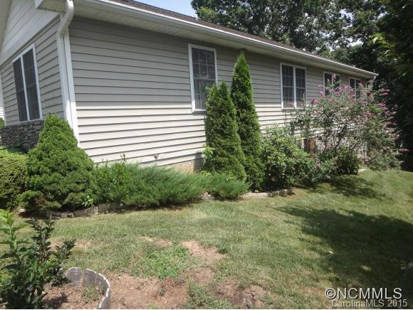 12 E. Danbury - Photo 18