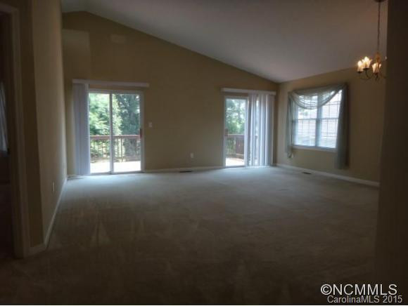 12 E. Danbury - Photo 3