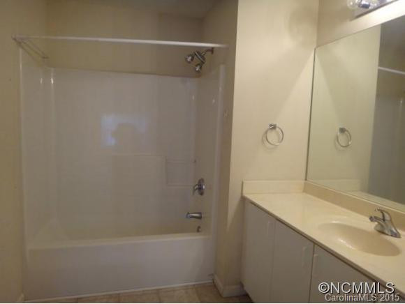 12 E. Danbury - Photo 7